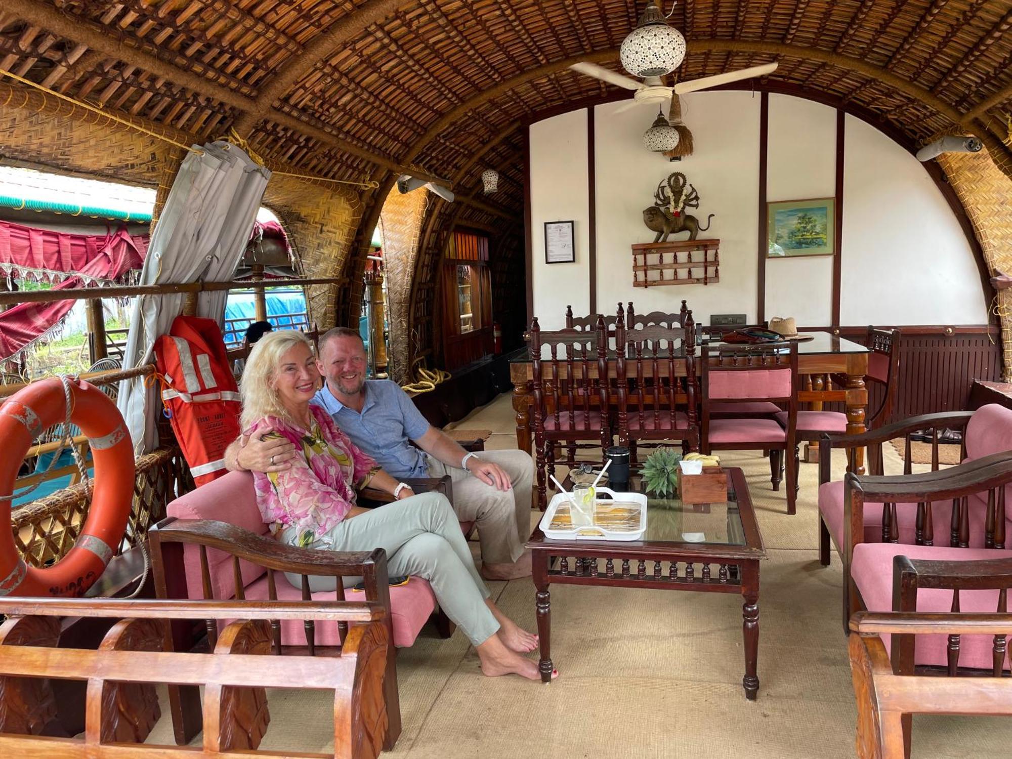 Thara'S Houseboat Hotel Alappuzha Ngoại thất bức ảnh