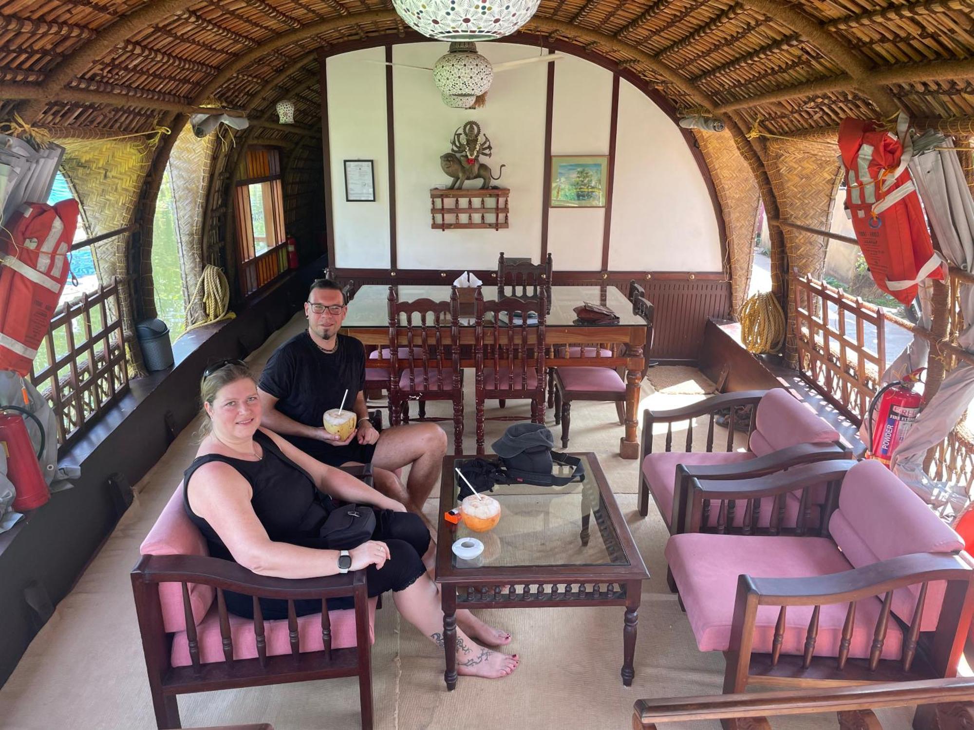 Thara'S Houseboat Hotel Alappuzha Ngoại thất bức ảnh